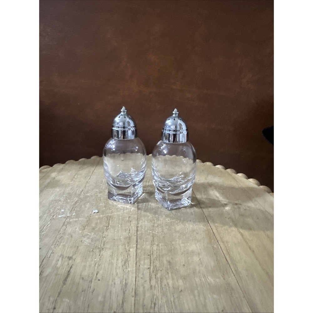 Vintage Cambridge SQUARE Base Salt & Pepper Shakers